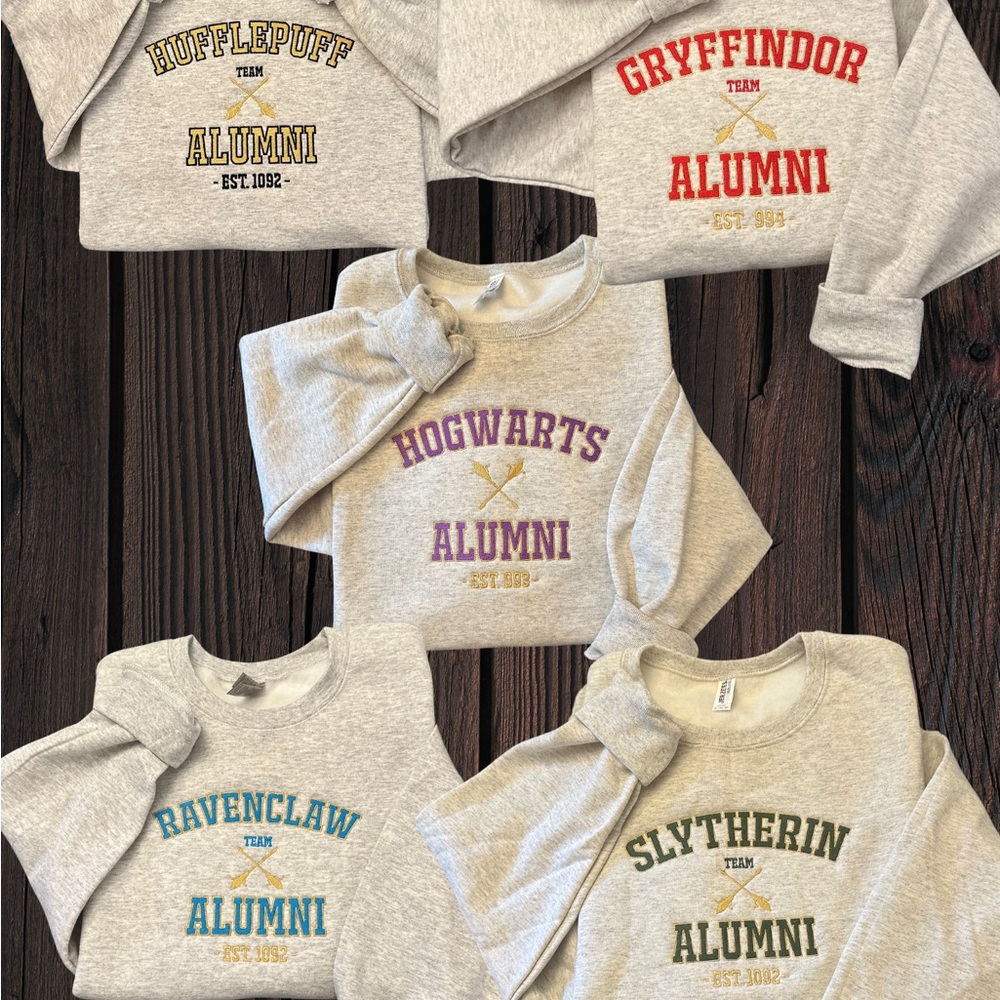 NWT HP-themed Crewneck Sweatshirt
Message me which design you would like